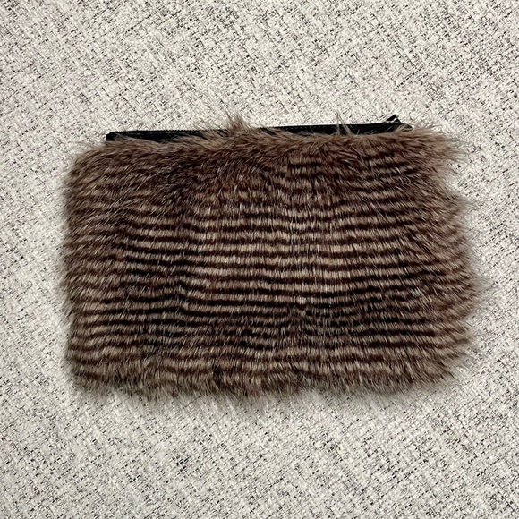 ANN TAYLOR leather and faux fur clutch bag pouch animal print stripes - Picture 2 of 16